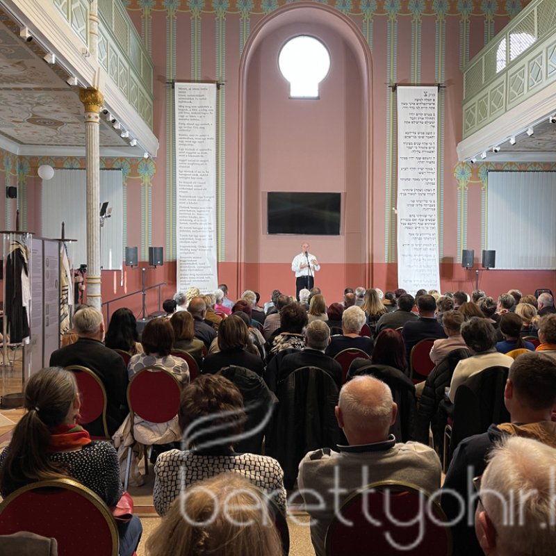 Berecz András est a Zsinagóga Kultúrtérben02